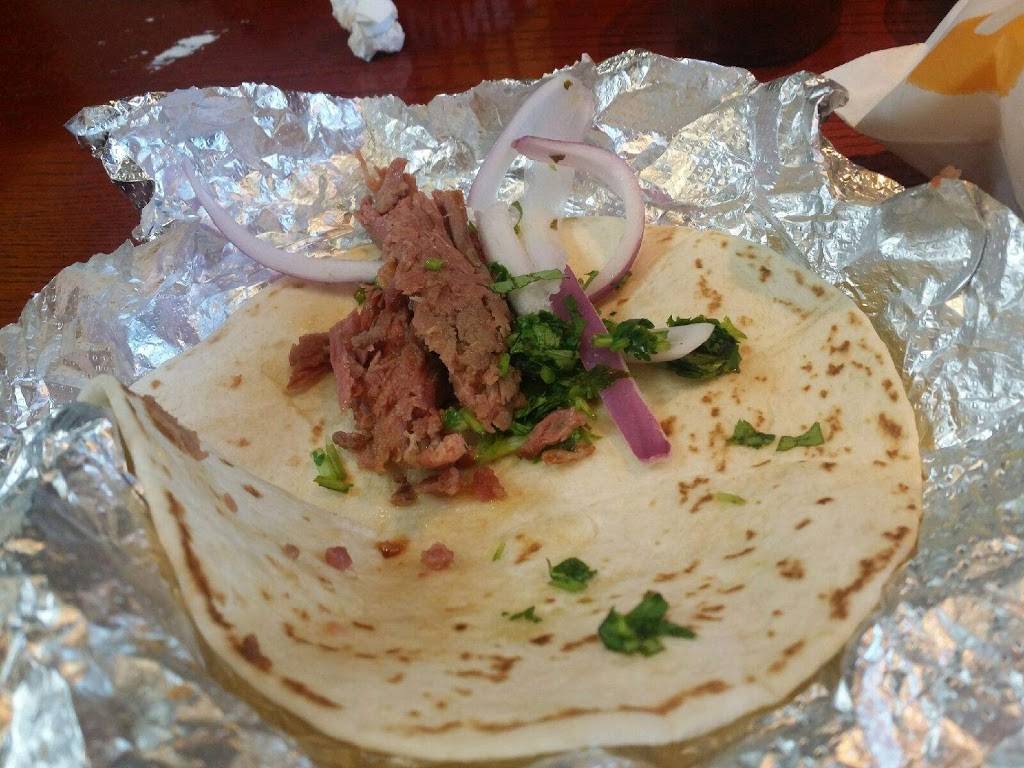 Taco Bueno | restaurant | 1021 E State Hwy 152, Mustang, OK 73064, USA | 4052560706 OR +1 405-256-0706