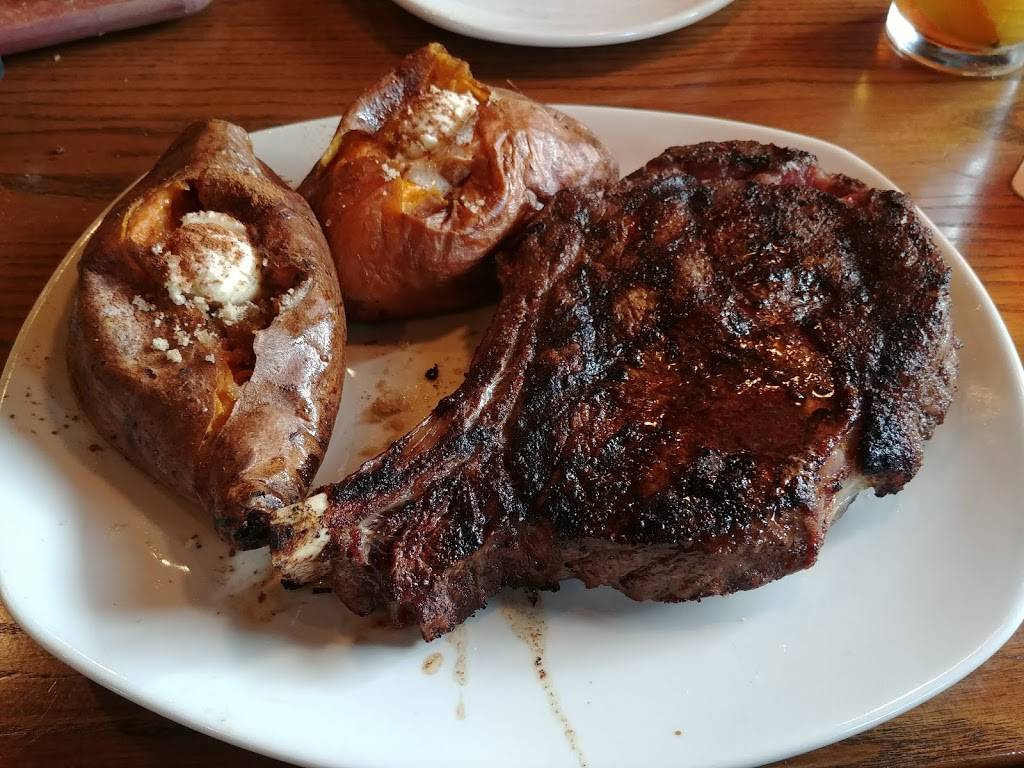 Outback Steakhouse | restaurant | 7211 Lake Andrew Dr, Melbourne, FL 32940, USA | 3212428115 OR +1 321-242-8115