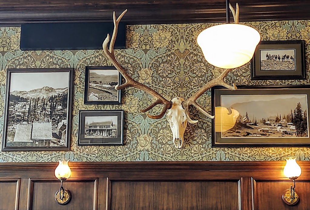 Public House | restaurant | 202 Elk Ave, Crested Butte, CO 81224, USA | 9703490173 OR +1 970-349-0173