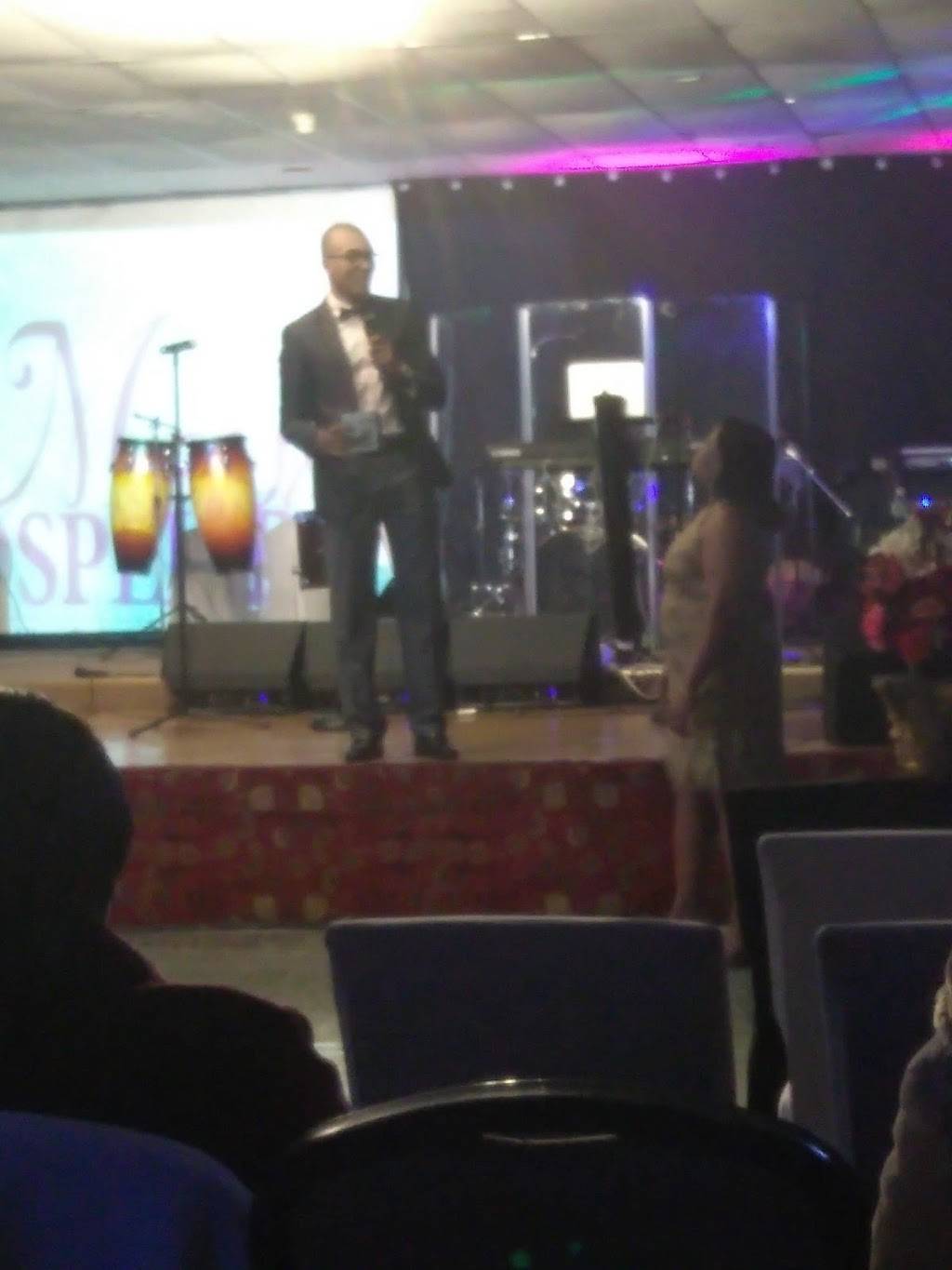 Nu Flav Restaurant | restaurant | 1100 Blue Hill Avenue, Boston, MA 02124, USA | 6175067092 OR +1 617-506-7092