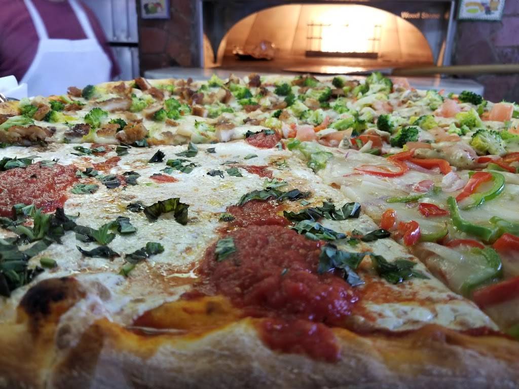 Broadway Pizza | restaurant | 1142 Broadway, Brooklyn, NY 11221, USA | 7186026110 OR +1 718-602-6110