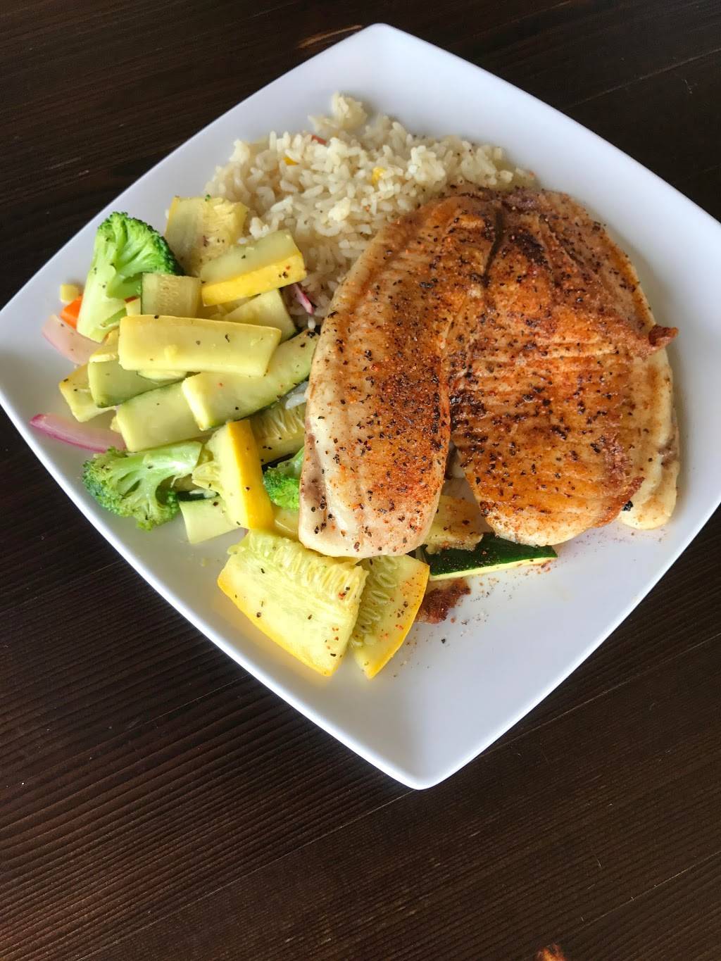 Super Shack Mckinney | restaurant | 2901 S Central Expy, McKinney, TX 75070, USA | 4697144897 OR +1 469-714-4897