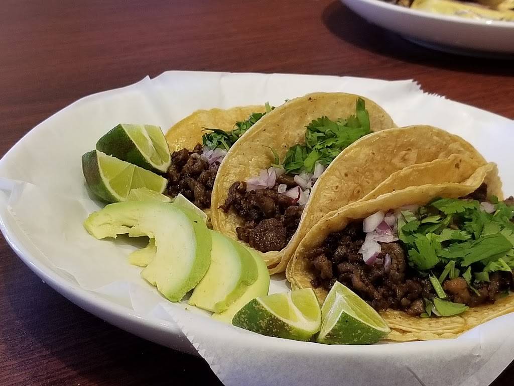 Tamales Y Mas Tamales | restaurant | 5836 W Cermak Rd, Cicero, IL 60804, USA | 7086836595 OR +1 708-683-6595