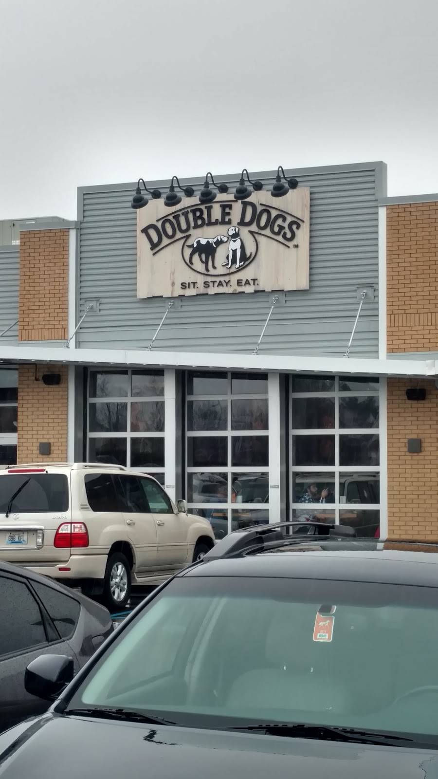 Double Dogs | restaurant | 1916 Justice Dr, Lexington, KY 40509, USA | 8599634150 OR +1 859-963-4150