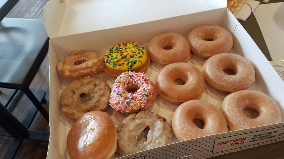 Krispy Kreme | bakery | 410 Center St, Auburn, ME 04210, USA | 2075205030 OR +1 207-520-5030