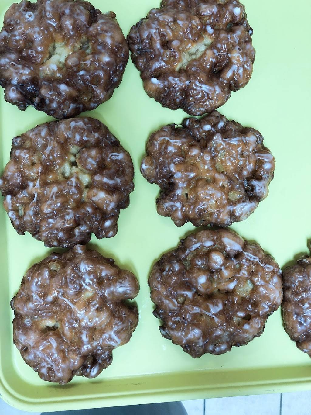 Snowflake Donuts | restaurant | 24525 Gosling Rd h, Spring, TX 77389, USA | 2815167763 OR +1 281-516-7763