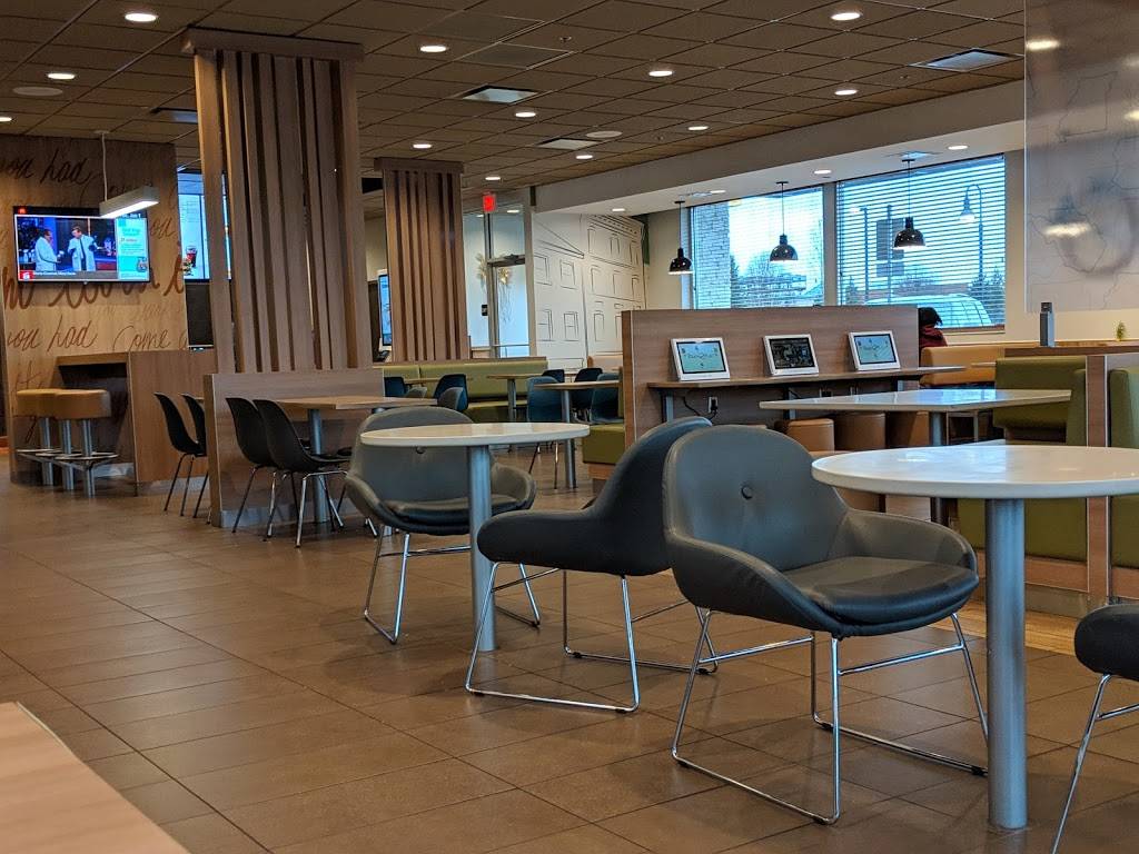 McDonalds | cafe | 563 Nilles Rd, Fairfield, OH 45014, USA | 5138296008 OR +1 513-829-6008