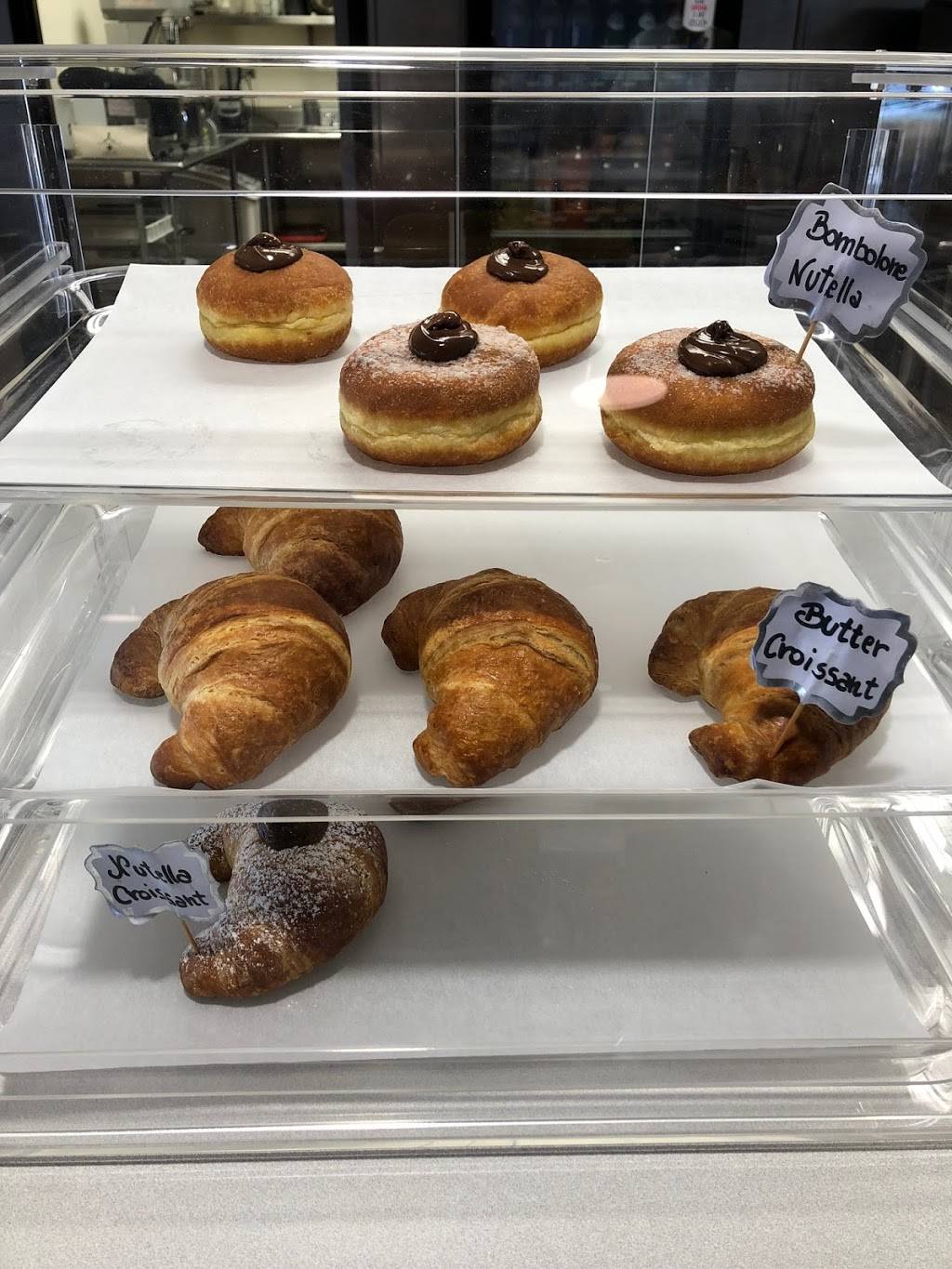 2051 café | restaurant | 2051 Palomar Airport Rd, Carlsbad, CA 92011, USA | 7608142831 OR +1 760-814-2831