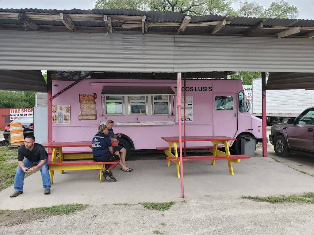 Super Tacos Lucy | restaurant | 1011 Rankin Rd # 7, Houston, TX 77073, USA | 2812091617 OR +1 281-209-1617