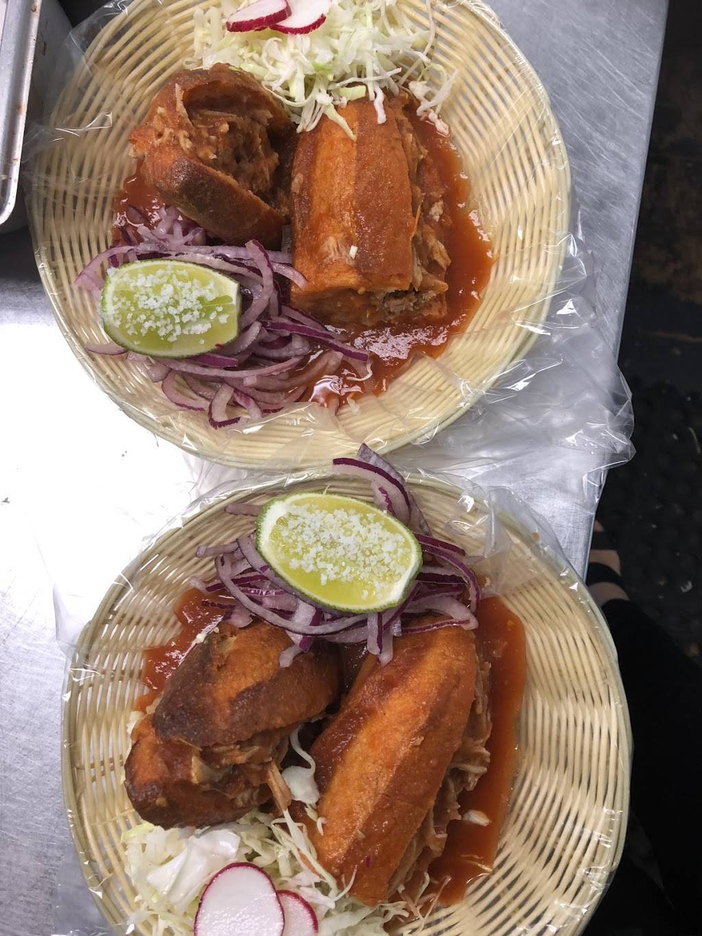 Ro-Ho Pork & Bread | restaurant | 8617 N New Braunfels Ave, San Antonio, TX 78217, United States | 2108003487 OR +1 210-800-3487