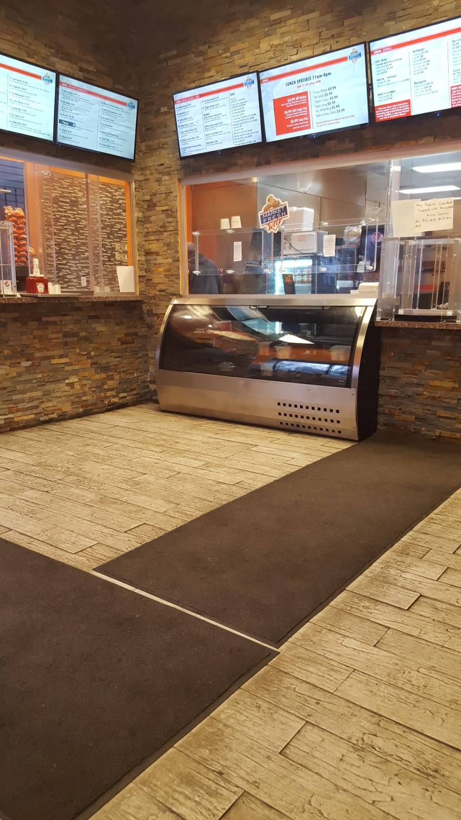 Market Fresh Deli | restaurant | 18200 W Chicago, Detroit, MI 48228, USA | 3133979051 OR +1 313-397-9051