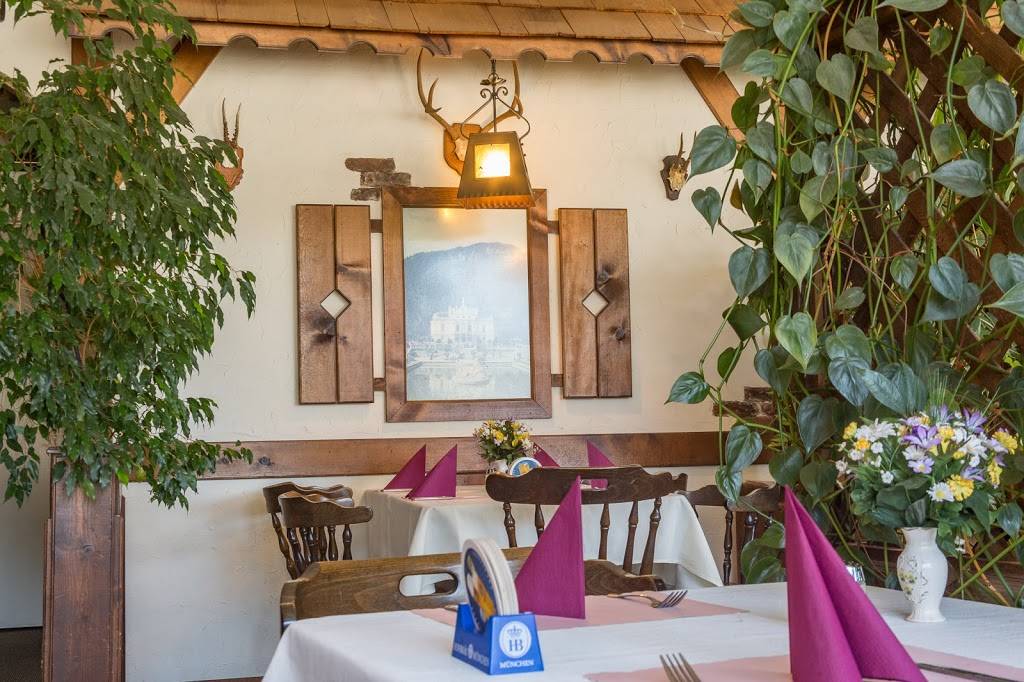 German Restaurant Stammtisch | restaurant | 1204 Echo Ave, Seaside, CA 93955, USA | 8318993070 OR +1 831-899-3070