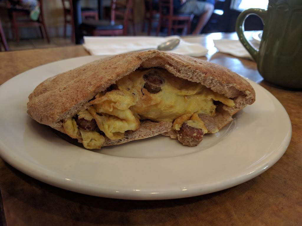 Moonlight Cafe | restaurant | 634 Cortland Ave, San Francisco, CA 94110, USA | 4156476448 OR +1 415-647-6448