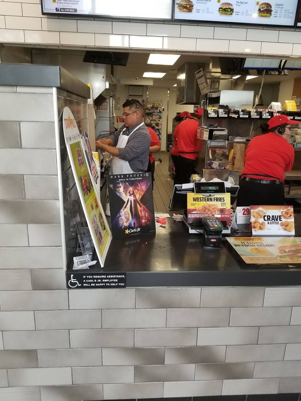 Carls Jr | restaurant | 1124 McRae Blvd, El Paso, TX 79925, USA | 9155910409 OR +1 915-591-0409