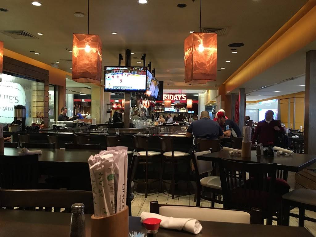 Ling & Louies Asian Bar and Grill | restaurant | Gate A13, Terminal A, 2040 S International Pkwy, Dallas, TX 75261, USA | 9729737325 OR +1 972-973-7325