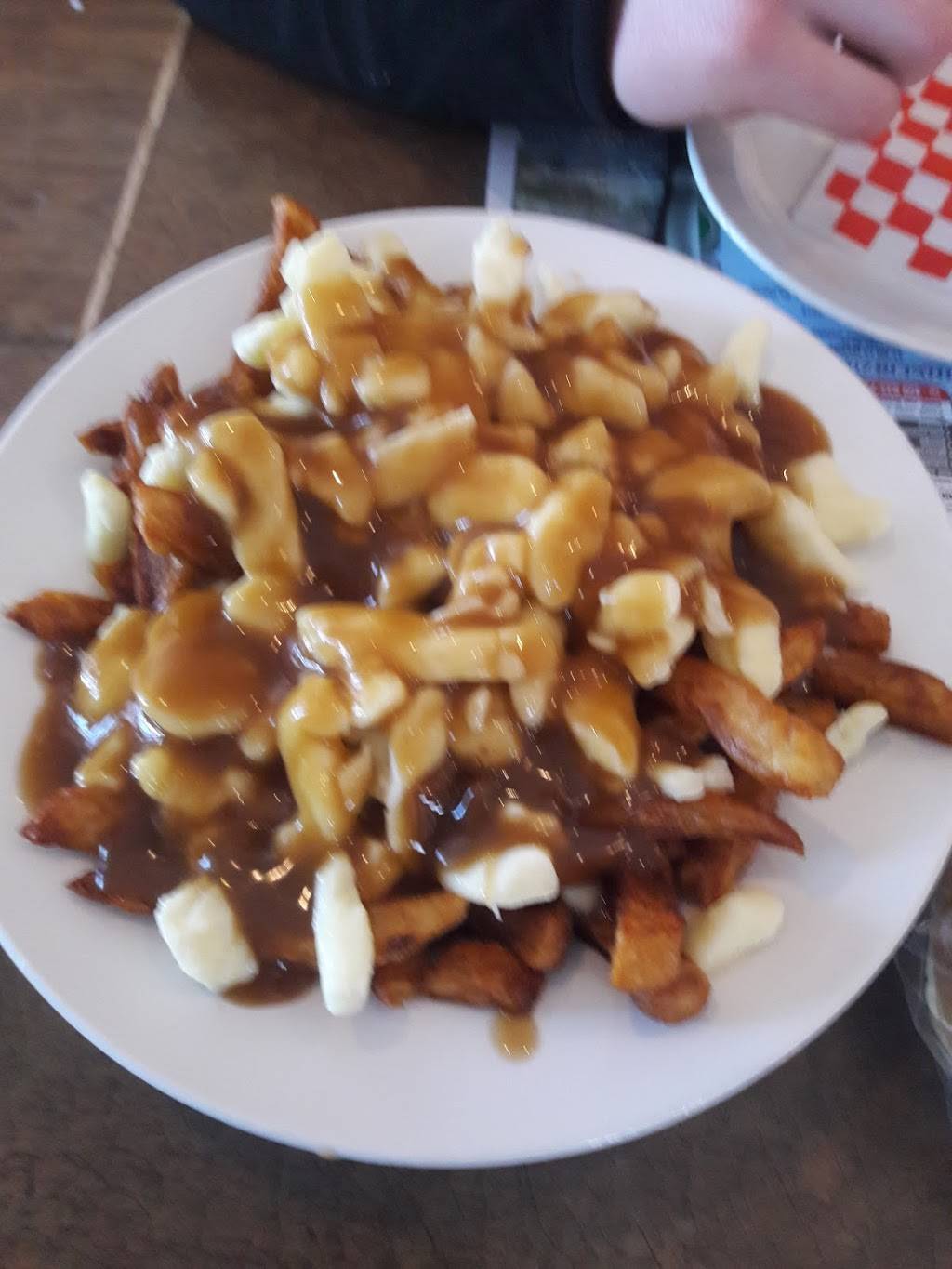 LE PUB 111 | restaurant | 111 Rue Brassard, Saint-Michel-des-Saints, QC J0K 3B0, Canada | 4508336222 OR +1 450-833-6222