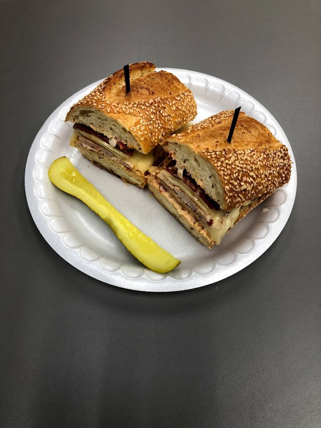 Corned Beef King | restaurant | 1900 Rockville Pike, Rockville, MD 20852, USA | 3018814422 OR +1 301-881-4422