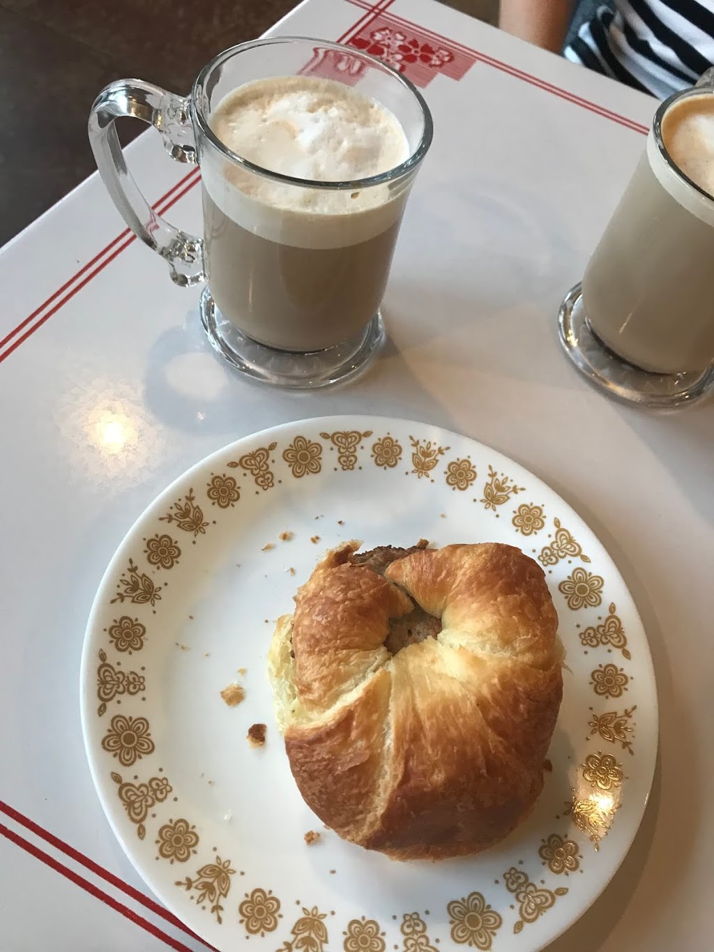 Sippers Coffeehouse | cafe | 7643 Gate Pkwy N, Jacksonville, FL 32256, USA | 9049280048 OR +1 904-928-0048