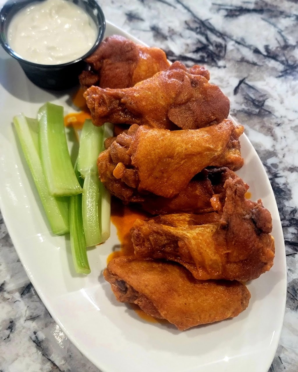 Santinos Tap & Table (West Chester) | restaurant | 40 E Market St, West Chester, PA 19382, USA | 6107385491 OR +1 610-738-5491