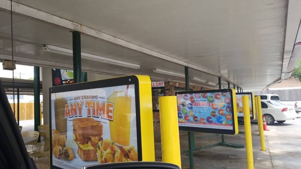 Sonic Drive-In | restaurant | 705 19th St, Hondo, TX 78861, USA | 8304264635 OR +1 830-426-4635