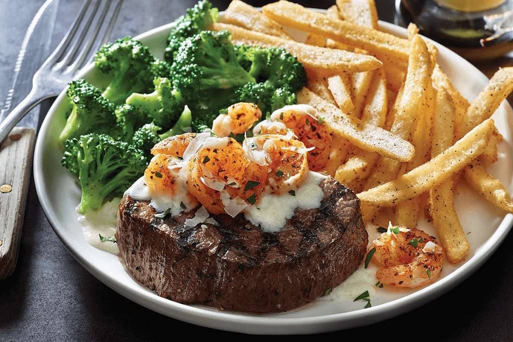 Applebees Grill + Bar | restaurant | 2420 E Mason St, Green Bay, WI 54302, USA | 9204068141 OR +1 920-406-8141