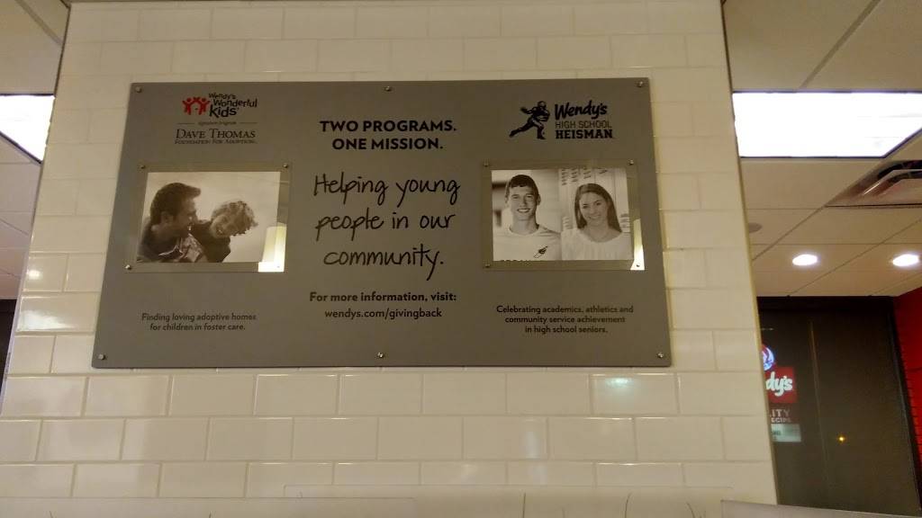 Wendys | restaurant | 1808 Central Ave SE, Albuquerque, NM 87106, USA | 5058437997 OR +1 505-843-7997