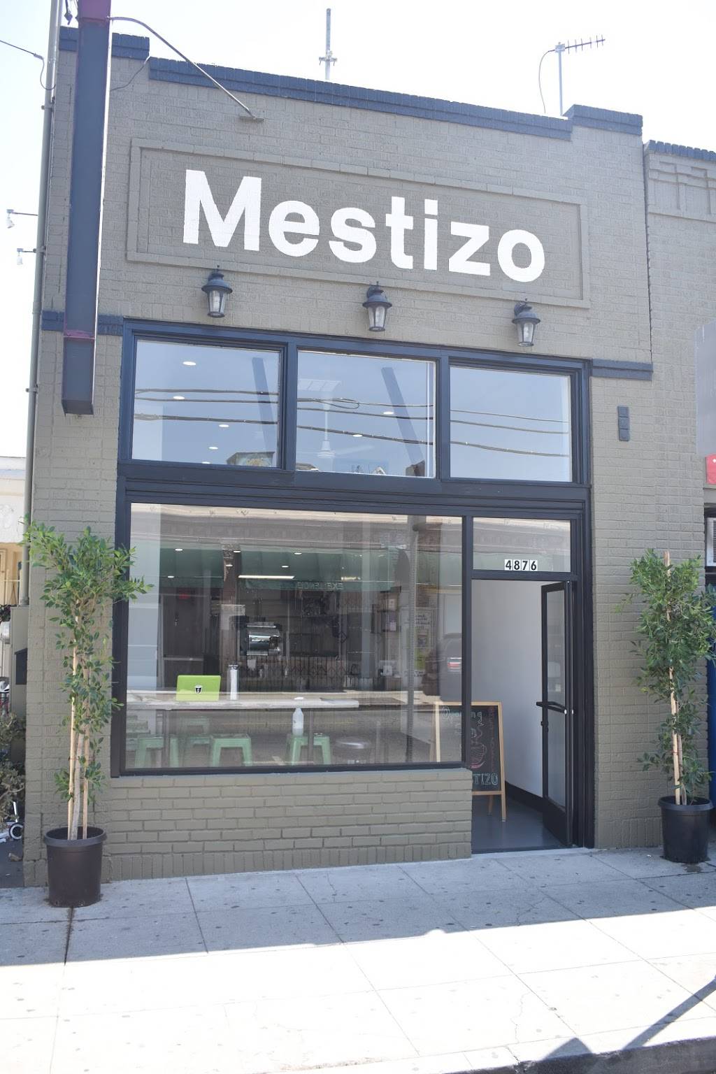 Mestizo Cafe | restaurant | 4876 Fountain Ave, Los Angeles, CA 90029, USA | 3237410244 OR +1 323-741-0244