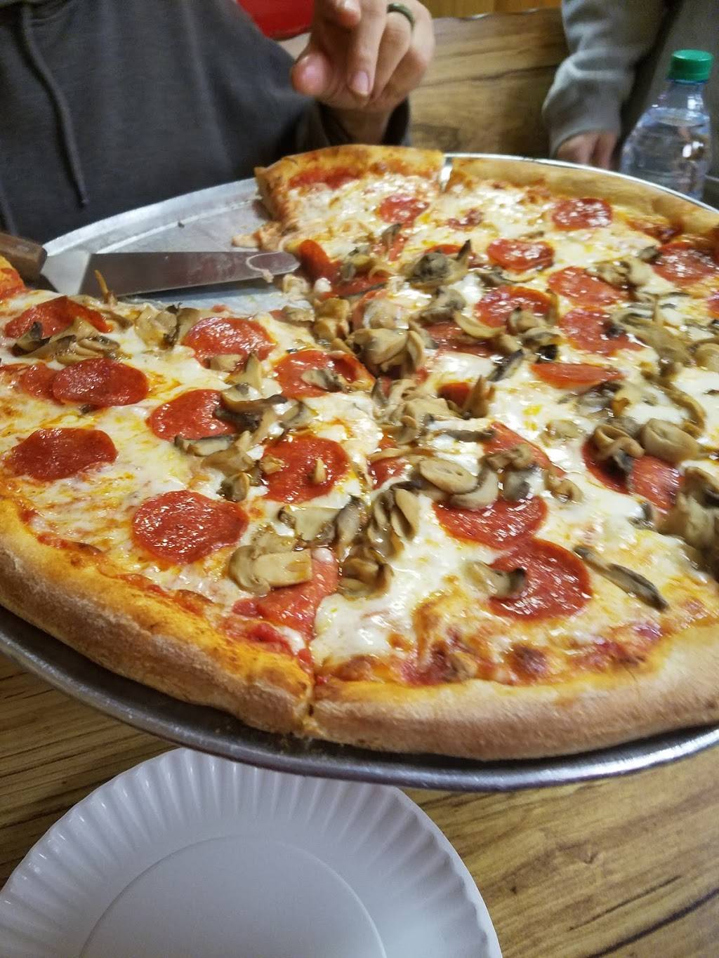 Rockys New York Pizza | restaurant | 907 S Potomac St, Hagerstown, MD 21740, USA | 3017916810 OR +1 301-791-6810