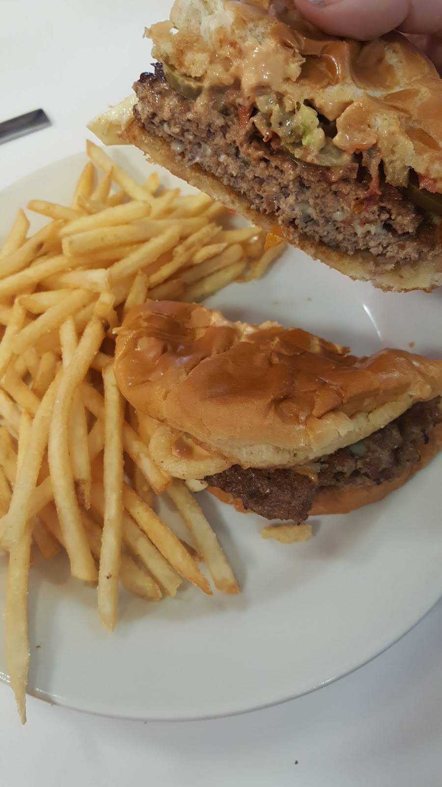 Steak n Shake | restaurant | 1182 Battlefield Pkwy, Fort Oglethorpe, GA 30742, USA | 7068581919 OR +1 706-858-1919