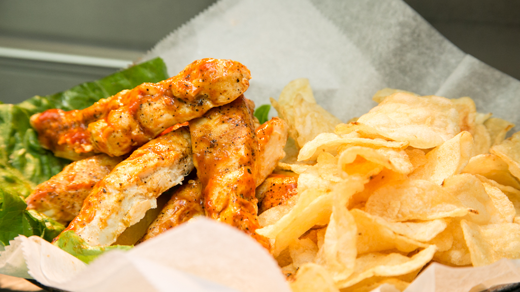 JR Grill & Market | restaurant | 1 Jeff Fuqua Blvd MCO: Airside 2 (Gates 100-129), Orlando, FL 32827, USA | 4078256688 OR +1 407-825-6688