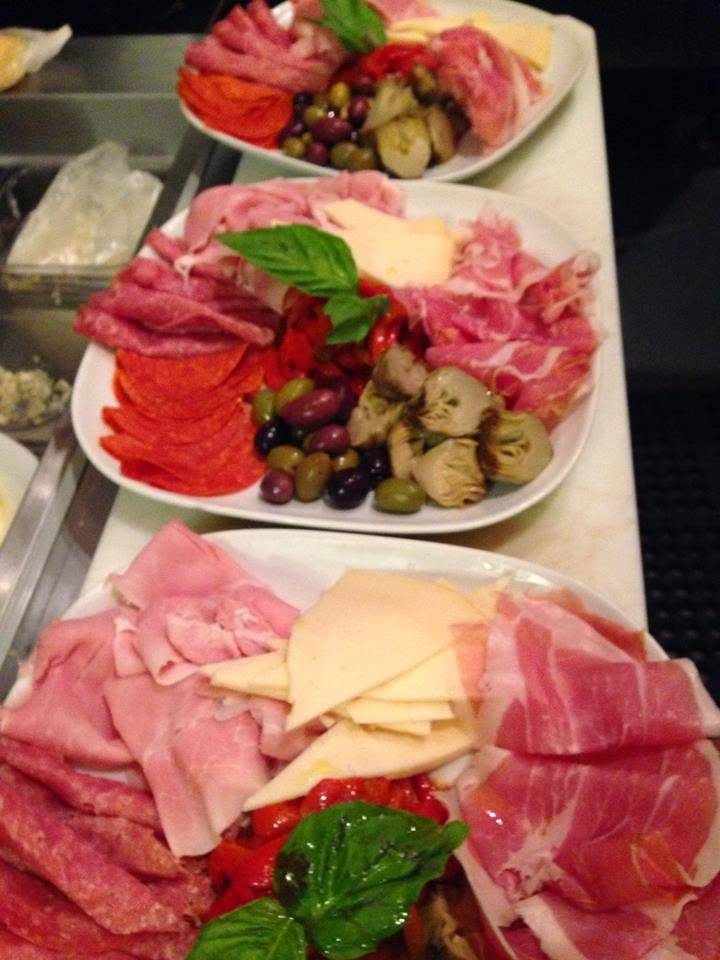 Formaggios Bistro & Wine Bar | restaurant | 2441 NW 43rd St Suite 12, Gainesville, FL 32606, USA | 3525056202 OR +1 352-505-6202