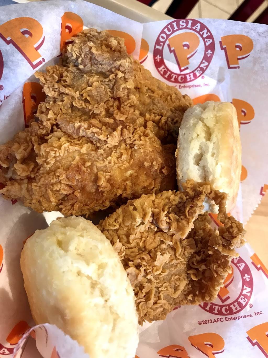 Popeyes Louisiana Kitchen | restaurant | 6134 Arlington Blvd, Falls Church, VA 22044, USA | 7034628048 OR +1 703-462-8048