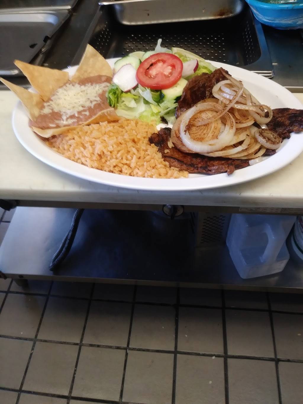 Canos | restaurant | 258 W Manchester Ave, Los Angeles, CA 90003, USA | 3233202472 OR +1 323-320-2472