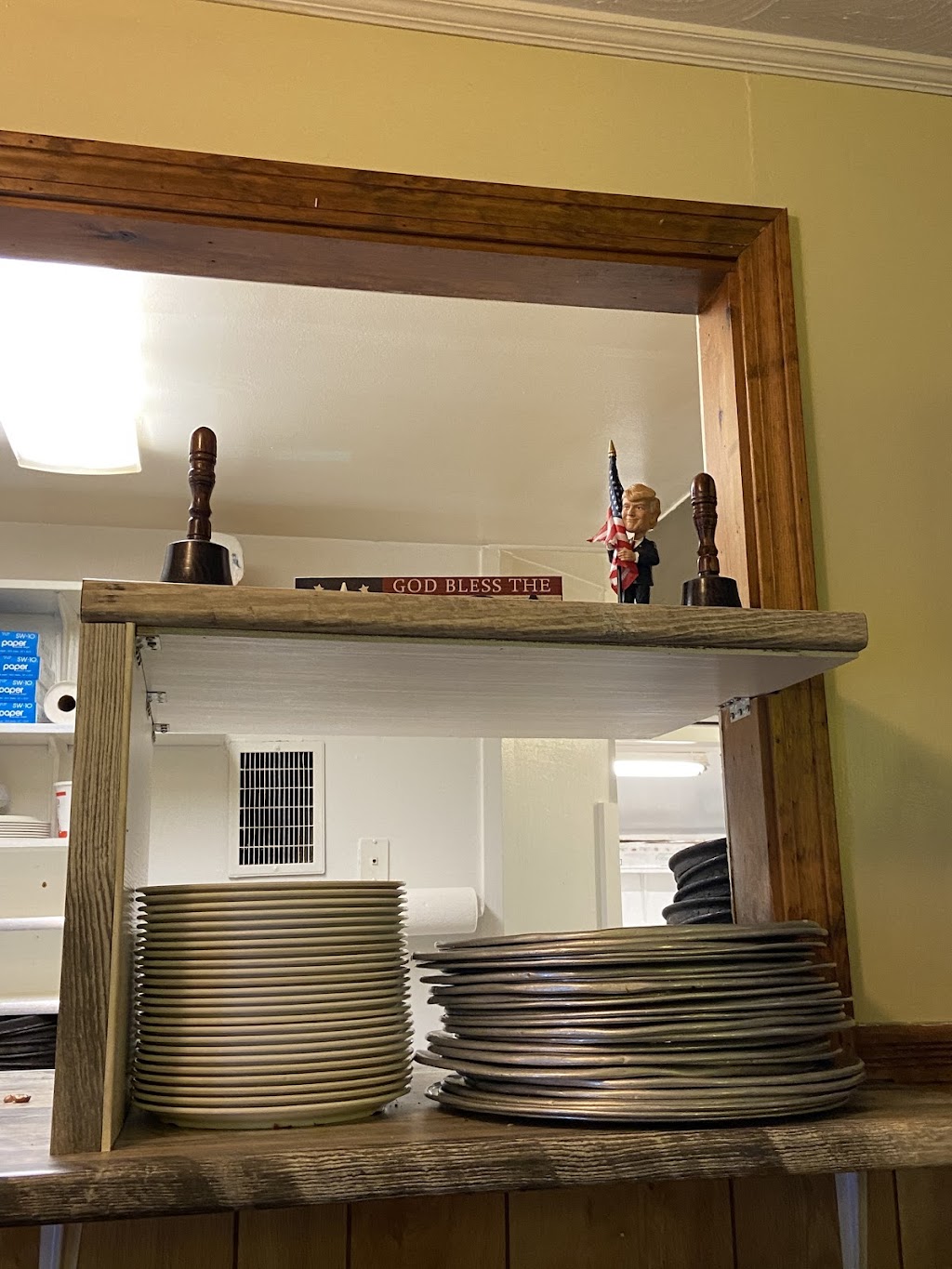 Pats Pizza | restaurant | 237 Main St, Lincoln, ME 04457, USA | 2077942211 OR +1 207-794-2211