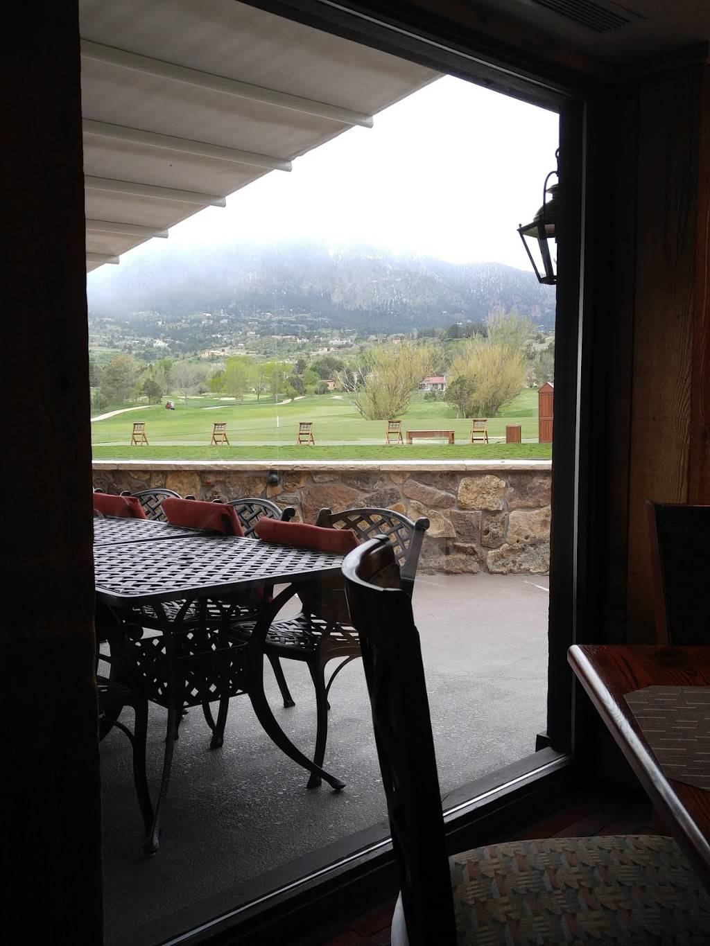 GATES GRILLE | restaurant | 125 Clubhouse Dr, Colorado Springs, CO 80906, USA | 7195384088 OR +1 719-538-4088