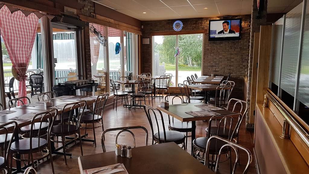 LE PUB 111 | restaurant | 111 Rue Brassard, Saint-Michel-des-Saints, QC J0K 3B0, Canada | 4508336222 OR +1 450-833-6222