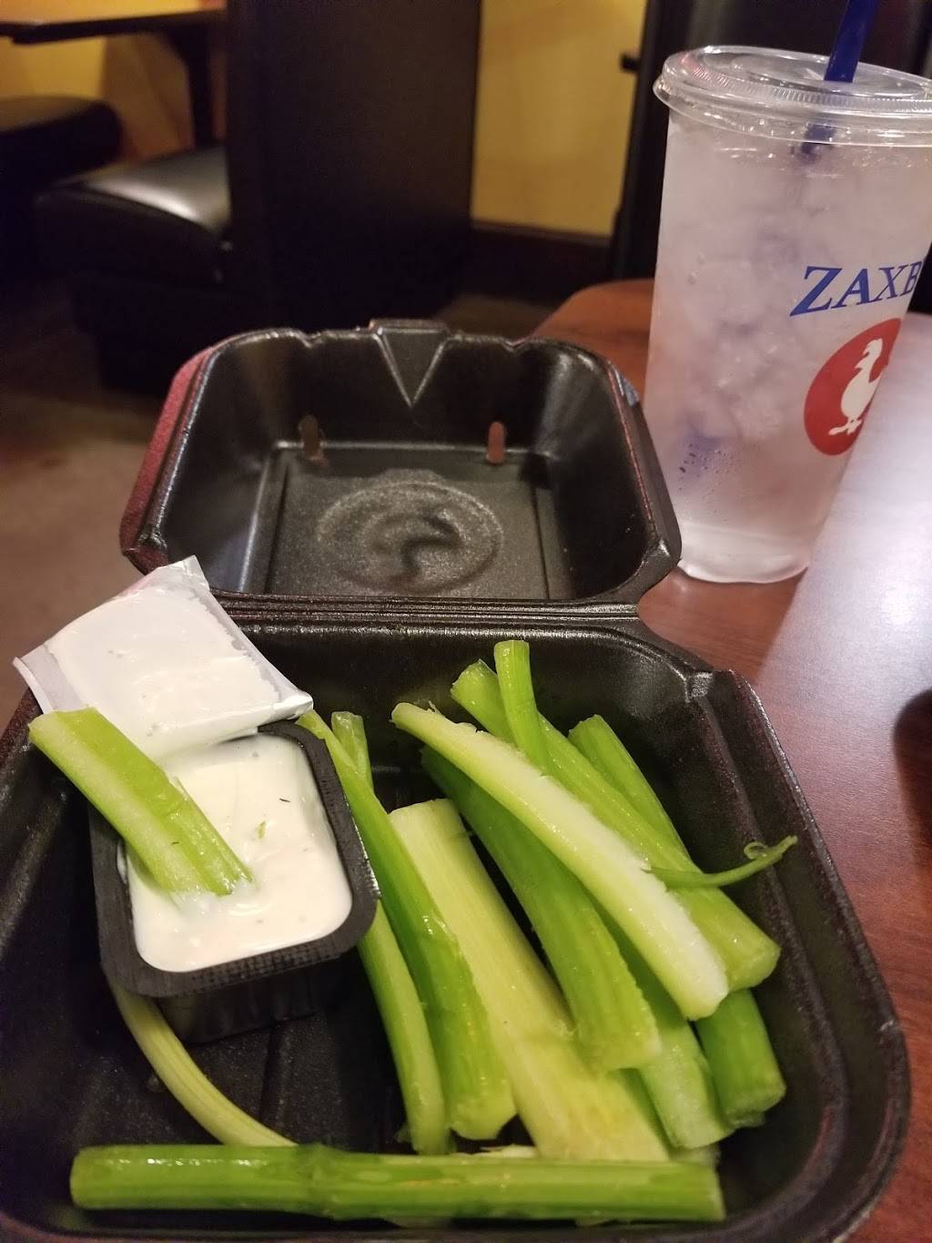 Zaxbys Chicken Fingers & Buffalo Wings | restaurant | 2574 Jackson Ave W, Oxford, MS 38655, USA | 6622341024 OR +1 662-234-1024