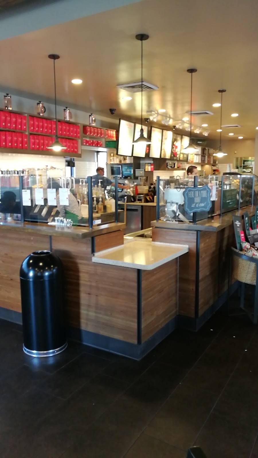 Starbucks | cafe | 4718 Green River Rd, Corona, CA 92880, USA | 9515829533 OR +1 951-582-9533