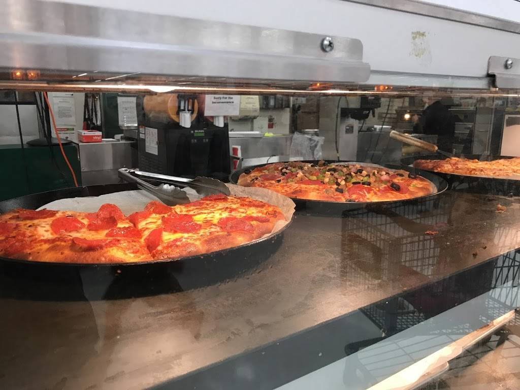 Leonardis Pizza | restaurant | 90 Rio Rancho Rd, Pomona, CA 91766, USA | 9096237460 OR +1 909-623-7460