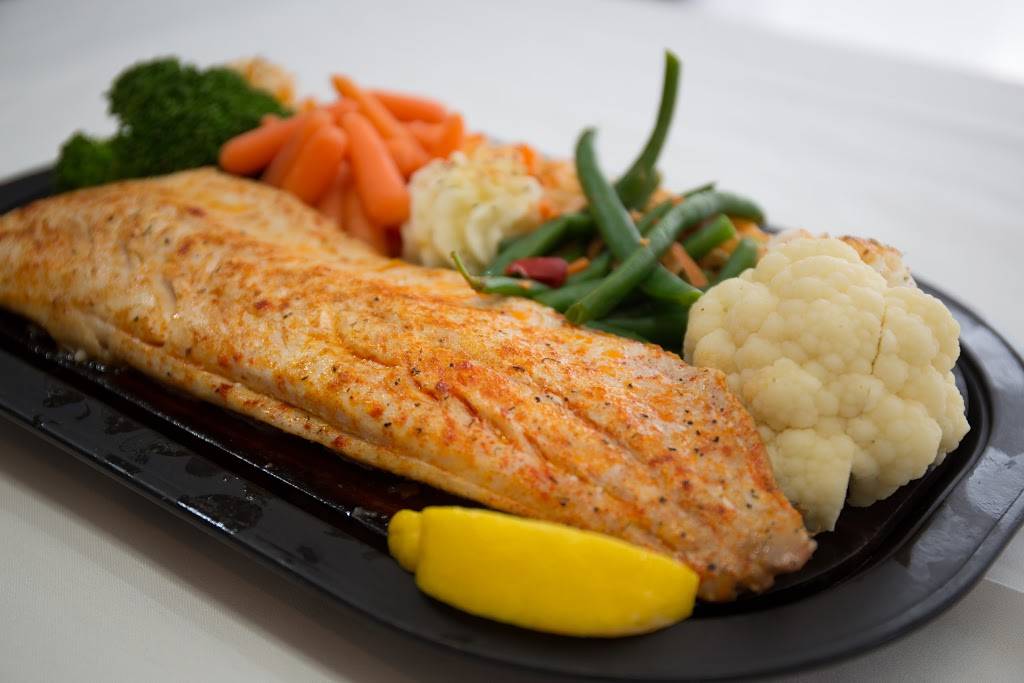 Chippewa Room | restaurant | 314 N Nicolet St, Mackinaw City, MI 49701, USA | 2314365744 OR +1 231-436-5744