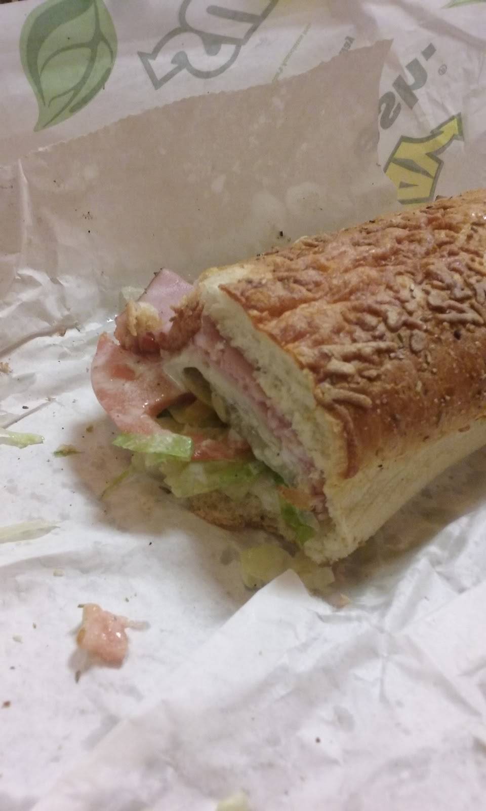 Subway | restaurant | 2607 W Oak St, Palestine, TX 75801, USA | 9037291266 OR +1 903-729-1266