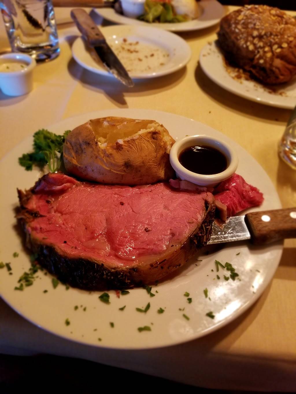 Carvers Steaks & Chops | restaurant | 11940 Bernardo Plaza Dr, San Diego, CA 92128, USA | 8584851262 OR +1 858-485-1262