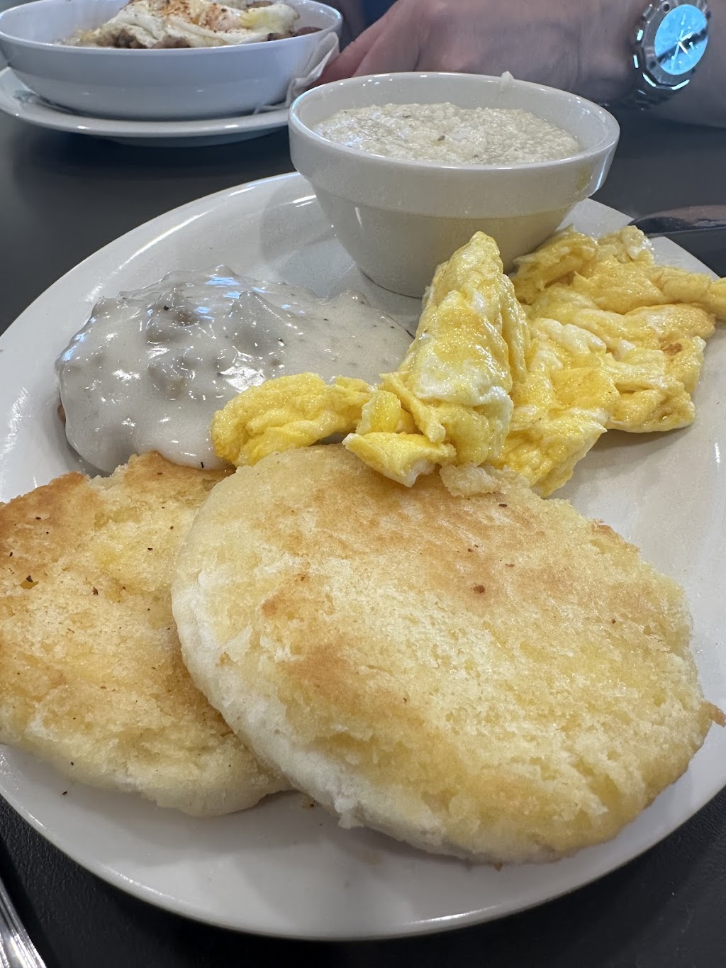 Eggs Up Grill | restaurant | 349 Hope Pond Way, Bluffton, SC 29910, USA | 8438363447 OR +1 843-836-3447