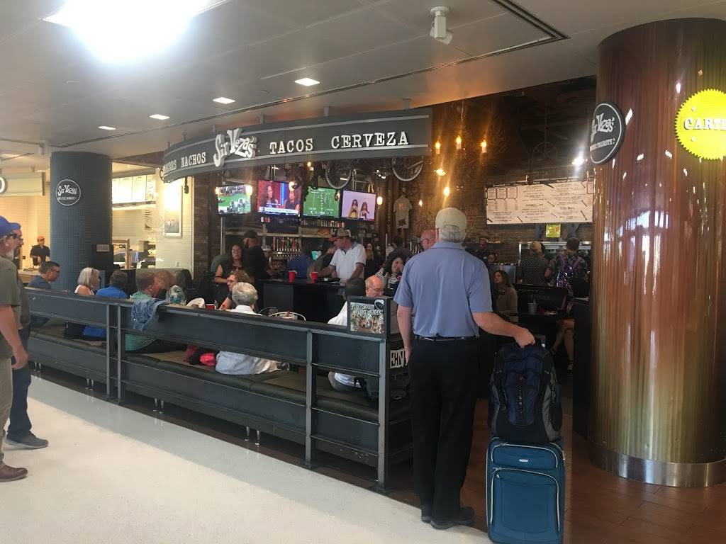 Sir Vezas Kitchen and Kantina | restaurant | Sky Harbor Airport Terminal 4 Near, 3400 E Sky Harbor Blvd Gate C13, Phoenix, AZ 85034, USA | 6027039848 OR +1 602-703-9848