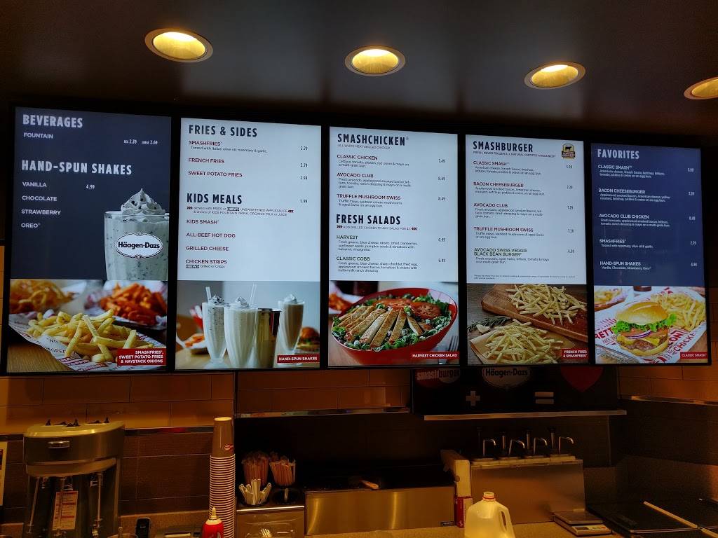 Smashburger | restaurant | 100 Universal City Plaza, V-205, Universal City, CA 91608, USA | 8188505628 OR +1 818-850-5628