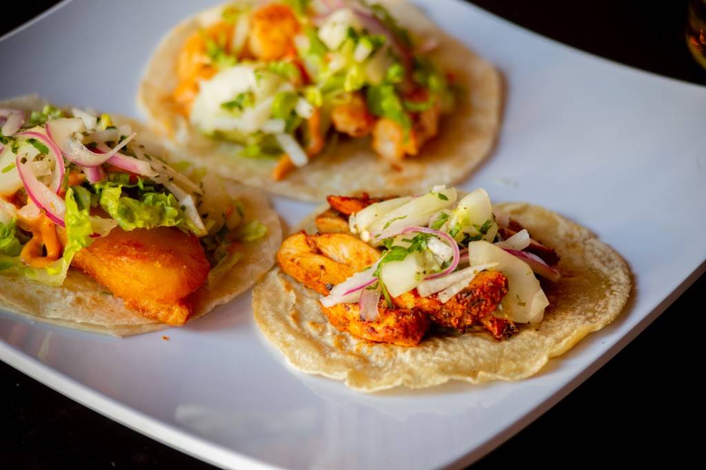 La Mejikana | restaurant | 1820 S Ashland Ave, Chicago, IL 60608, USA | 3128775400 OR +1 312-877-5400