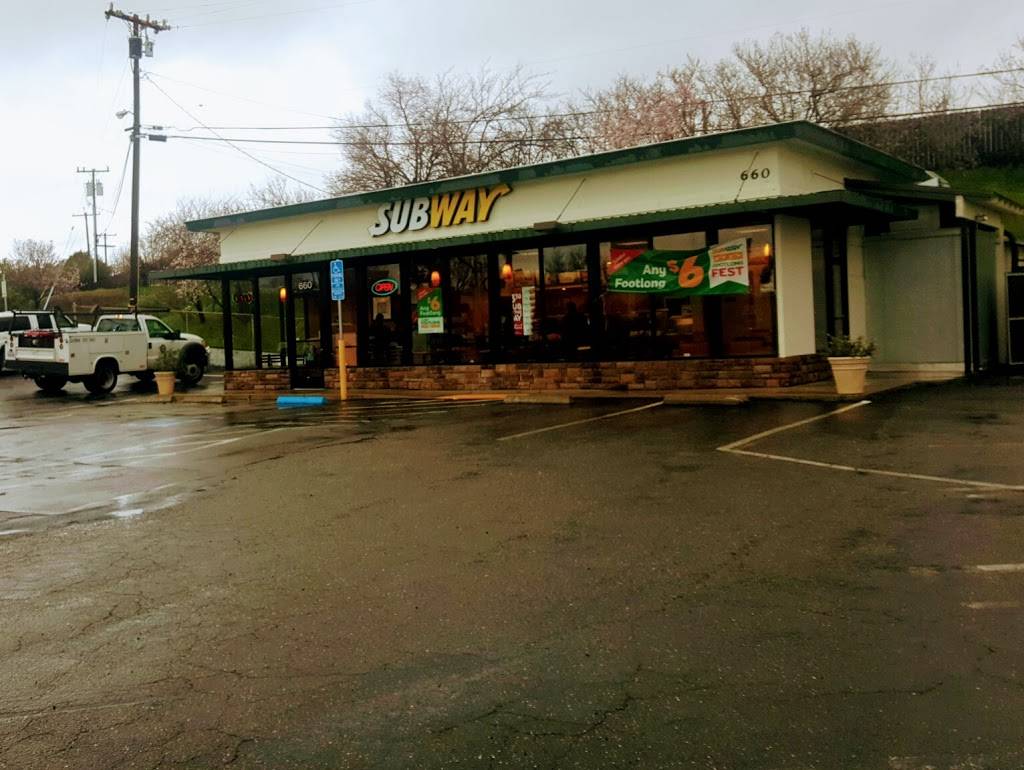 Subway Restaurants | restaurant | 660 CA-12, Rio Vista, CA 94571, USA | 7073744444 OR +1 707-374-4444
