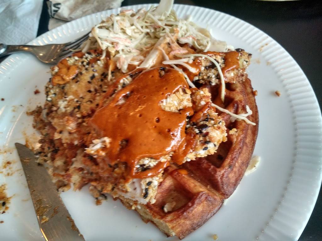 East of York Gourmet Food Co. | restaurant | 1904 Danforth Ave, Toronto, ON M4C 1J4, Canada | 4164219990 OR +1 416-421-9990