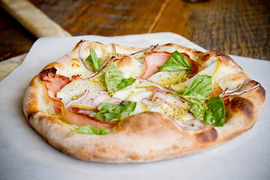 Pizzeria Limone | restaurant | 11464 S, Pkwy Plaza Dr Suite #100, South Jordan, UT 84095, USA | 8014954467 OR +1 801-495-4467