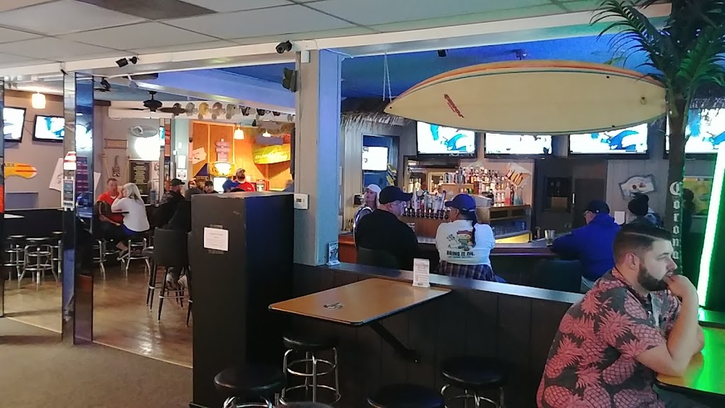 Getaway Bar & Grill | restaurant | 512 12th Ave Rd, Nampa, ID 83686, USA | 2084675739 OR +1 208-467-5739